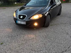 Schwarz Gebraucht 2009 Seat Leon Kleinwagen | 800 € (Superpreis)
