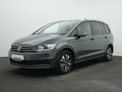 Grau Gebraucht 2024 VW Touran Move Van / Kleinbus | 34.989 € (Fairer Preis)
