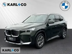 Sanremo green metallic Neu 2025 BMW iX1 xLine SUV | 50.890 € (Teuer)