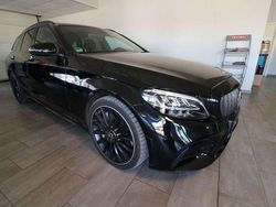 Schwarz/baltic black Gebraucht 2019 Mercedes C43 AMG AMG Kombi | 36.900 €