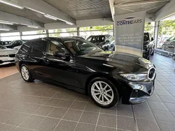 Black sapphire (metallic) Gebraucht 2023 BMW 318 Sport Line Kombi | 29.999 € (Fairer Preis)