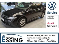 Deep black perleffekt Gebraucht 2021 VW Polo Life Limousine | 16.270 € (Fairer Preis)