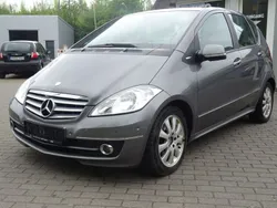 Grau Gebraucht 2009 Mercedes A180 Limousine | 3.399 € (Guter Preis)