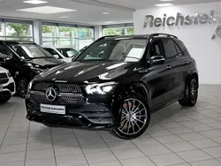 Obsidianschwarz (metallic) Gebraucht 2023 Mercedes GLE350e AMG SUV | 71.900 € (Teuer)