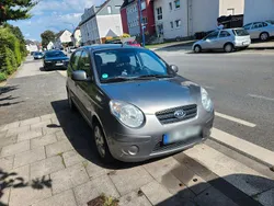 Grau Gebraucht 2010 Kia Picanto Attract Kleinwagen | 1.400 € (Guter Preis)