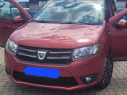 Rot Gebraucht 2013 Dacia Logan MCV Lauréate Kombi | 4.300 € (Fairer Preis)