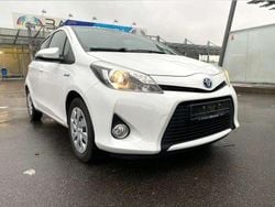 Weiß Gebraucht 2013 Toyota Yaris Hybrid Edition Kleinwagen | 4.100 € (Superpreis)