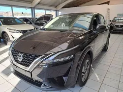 Schwarz Gebraucht 2024 Nissan Qashqai Acenta SUV | 25.980 € (Fairer Preis)