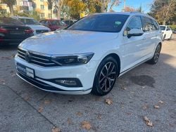 Weiß Gebraucht 2021 VW Passat Elegance Kombi | 21.700 € (Fairer Preis)