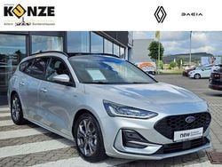 Silber (polarsilber metallic (silber)) Gebraucht 2024 Ford Focus ST-Line Kombi | 21.990 € (Superpreis)