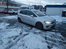 Silber Gebraucht 2014 VW Golf Limousine | 12.900 € (Teuer)