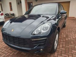 Blau Gebraucht 2017 Porsche Macan SUV | 30.499 €