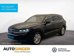 Grenadillschwarz metallic Gebraucht 2024 VW Touareg Elegance SUV | 54.850 € (Superpreis)