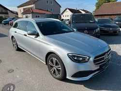 Hightechsilber metallic Gebraucht 2021 Mercedes E220 Avantgarde Kombi | 19.990 € (Superpreis)
