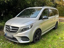Grau Gebraucht 2017 Mercedes V250 AMG Van / Kleinbus | 38.750 €