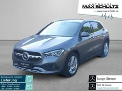 Grau Gebraucht 2021 Mercedes GLA200 Style SUV | 30.680 € (Fairer Preis)