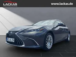 Metallic Gebraucht 2021 Lexus ES300H Luxury Line Limousine | 39.950 € (Fairer Preis)