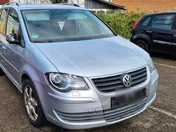 Silber Gebraucht 2009 VW Touran Freestyle Van / Kleinbus | 1.800 € (Guter Preis)