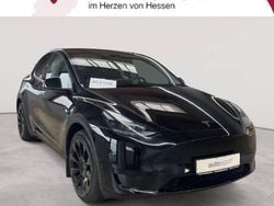Solid black Gebraucht 2024 Tesla Model Y RWD SUV | 35.090 € (Guter Preis)
