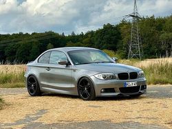 Grau Gebraucht 2011 BMW 123 Coupé M Sport Coupé | 7.777 €