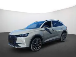 Seidengrau Gebraucht 2023 DS Automobiles DS7 Crossback Opera SUV | 40.090 € (Teuer)