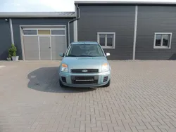 Blau Gebraucht 2010 Ford Fusion Style Kleinwagen | 4.700 € (Etwas zu teuer)
