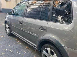 Grau Gebraucht 2007 VW Touran Van / Kleinbus | 3.699 € (Fairer Preis)