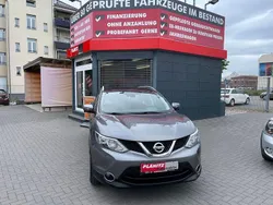 Grau Gebraucht 2014 Nissan Qashqai Tekna SUV | 9.799 € (Guter Preis)