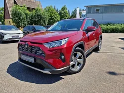 Tokiorot perleffekt Gebraucht 2020 Toyota RAV4 Hybrid Plus SUV | 35.990 € (Etwas zu teuer)