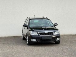 Schwarz Gebraucht 2010 Skoda Octavia LAURIN & KLEMENT Kombi | 7.999 € (Teuer)
