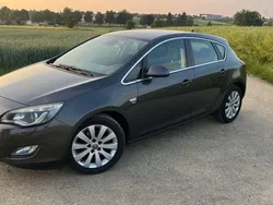 Braun Gebraucht 2011 Opel Astra Kombi | 3.490 € (Guter Preis)