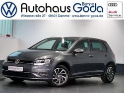 Grau Gebraucht 2018 VW Golf VII Sound Limousine | 13.950 € (Fairer Preis)