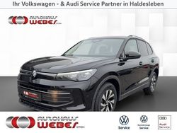 Schwarz Gebraucht 2024 VW Tiguan Life SUV | 37.399 € (Teuer)