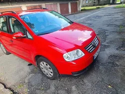 Rot Gebraucht 2005 VW Touran Van / Kleinbus | 1.700 € (Guter Preis)