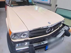 Beige Gebraucht 1984 Mercedes SL380 Cabrio | 18.900 €