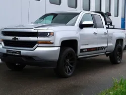 Silber Gebraucht 2017 Chevrolet Silverado SUV | 29.900 € (Superpreis)