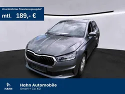Graphitegrau metallic Gebraucht 2022 Skoda Fabia Ambition Limousine | 14.930 € (Fairer Preis)