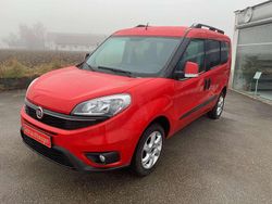 Passione rot Gebraucht 2015 Fiat Doblò Lounge Van / Kleinbus | 10.500 € (Etwas zu teuer)