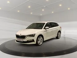 Weiß Gebraucht 2023 Skoda Scala Tour Kleinwagen | 21.970 € (Etwas zu teuer)