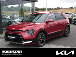Runway rot metallic Gebraucht 2024 Kia Niro Spirit SUV | 37.980 € (Teuer)