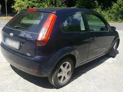 Blau Gebraucht 2004 Ford Fiesta Kleinwagen | 800 € (Guter Preis)