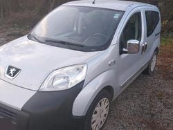 Silber Gebraucht 2012 Peugeot Bipper Van / Kleinbus | 2.990 € (Fairer Preis)