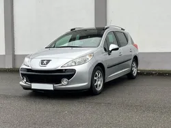 Grau Gebraucht 2009 Peugeot 207 Urban Move Kombi | 3.390 € (Etwas zu teuer)