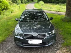 Grau Gebraucht 2017 Skoda Superb Ambition Kombi | 17.400 € (Fairer Preis)
