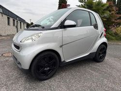 Grau Gebraucht 2007 Smart ForTwo Coupé Coupé | 3.200 € (Fairer Preis)
