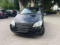 Schwarz Gebraucht 2012 Mercedes A160 Elegance Van / Kleinbus | 4.450 € (Teuer)