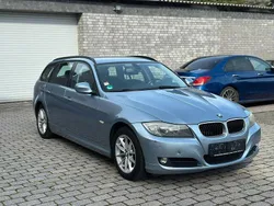 Blau Gebraucht 2011 BMW 318 Comfort Edition Kombi | 4.990 € (Guter Preis)