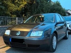 Grau Gebraucht 2000 VW Bora Limousine | 1.500 € (Fairer Preis)
