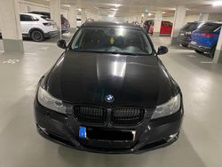 Schwarz Gebraucht 2009 BMW 320 Kombi | 3.200 € (Guter Preis)