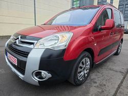 Rot Gebraucht 2009 Citroën Berlingo XTR Van / Kleinbus | 4.980 € (Teuer)